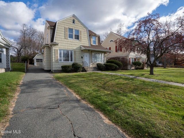 1 McLeod Road, Troy, NY, photo 1