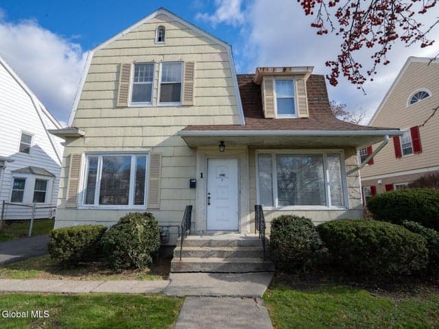 1 McLeod Road, Troy, NY, photo 2