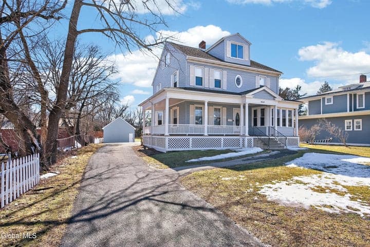 484 Kenwood Avenue, Delmar, NY, photo 2