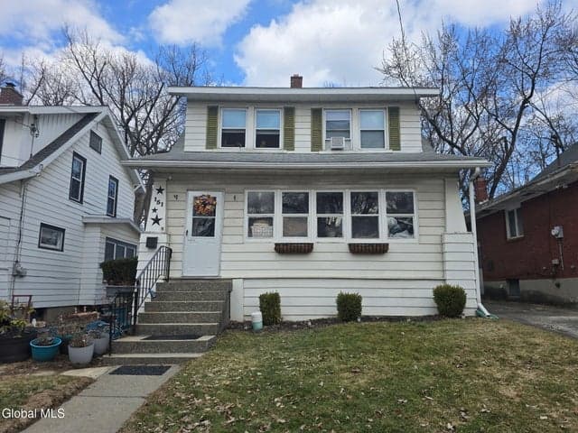 151 Woodlawn Avenue, Albany, NY, photo 1