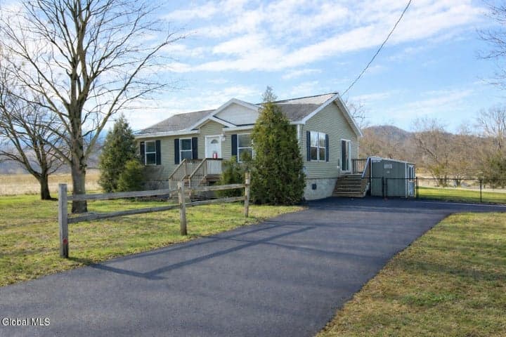 175 Main Street, Schoharie, NY, photo 1