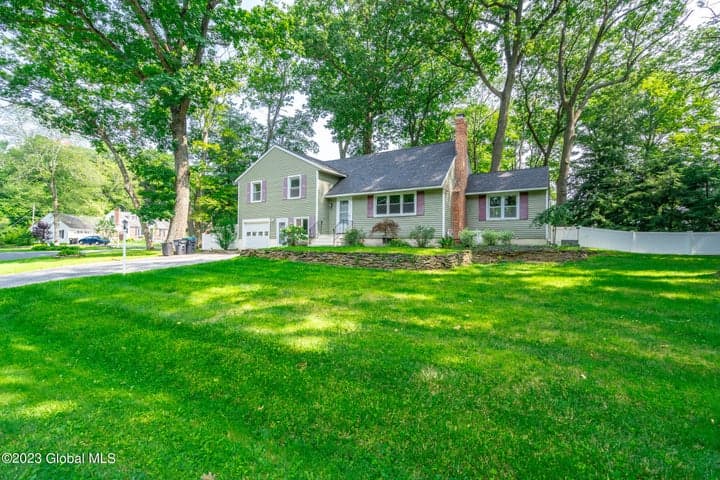 119 Birch Lane, Glenville, NY, photo 1