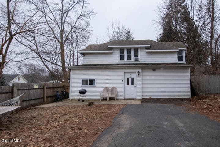 7 Pinehurst Avenue, Albany, NY, photo 2