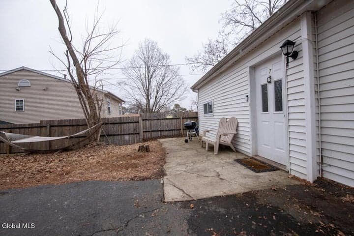 7 Pinehurst Avenue, Albany, NY, photo 4