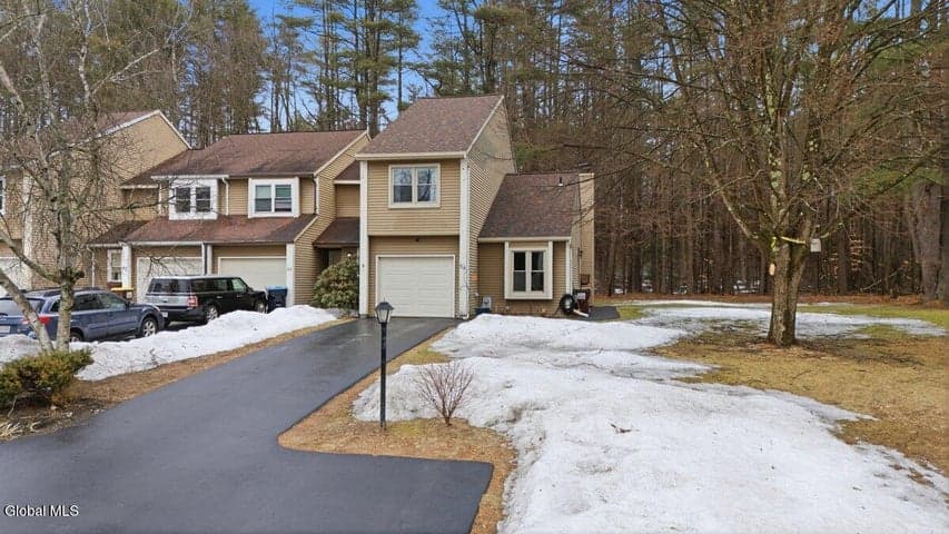 58 Castleberry Drive, Wilton, NY, photo 2