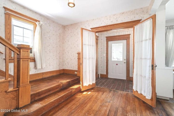 36 Elsmere Avenue, Bethlehem, NY, photo 4