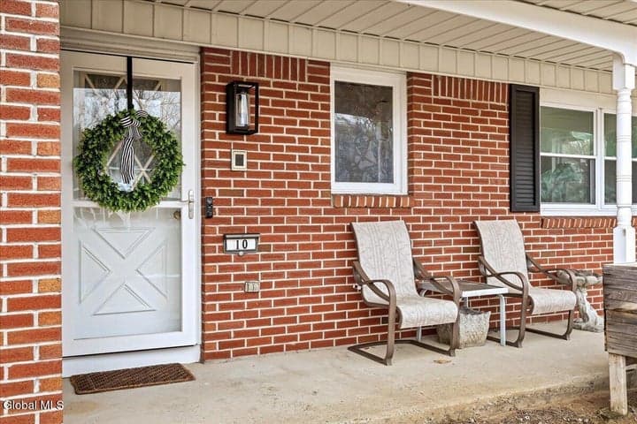 10 Appletree Lane, Clifton Park, NY, photo 3