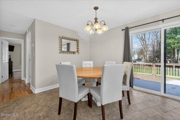 19 Fredericks Road, Glenville, NY, photo 3