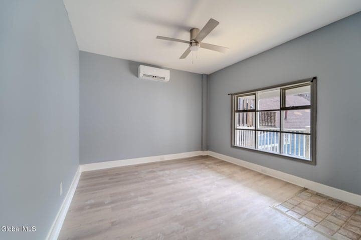 55 Spring Avenue, Troy, NY, photo 3