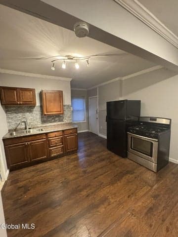 1 Cataract Street, Cohoes, NY, photo 2
