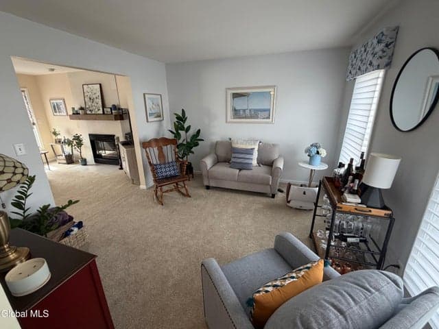 19 Marne Street, Colonie, NY, photo 4