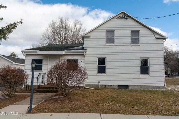 1 Congress Avenue, Saratoga Springs, NY, photo 2