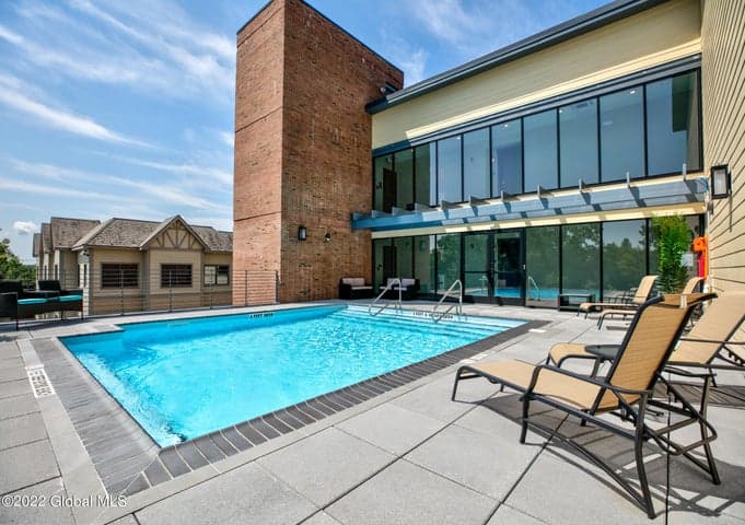 116 West Avenue #Unit 402, Saratoga Springs, NY, photo 2