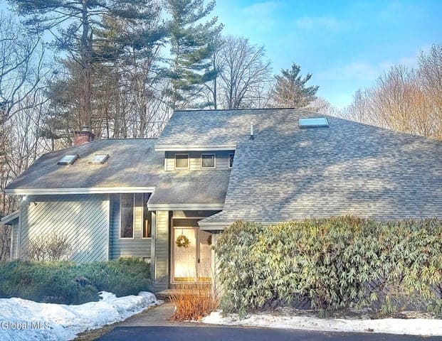 4 Van Court, Queensbury, NY, photo 1