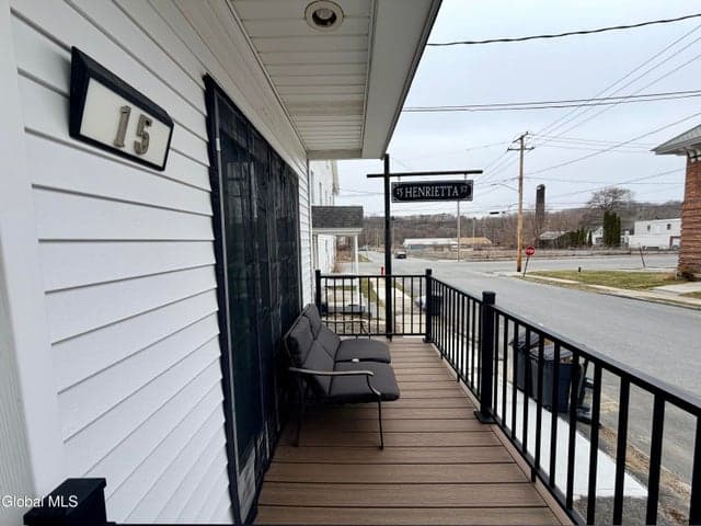15 Henrietta Street, Amsterdam, NY, photo 5