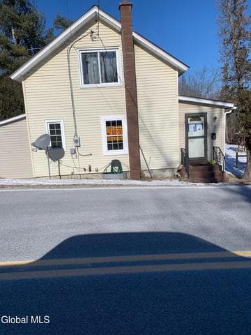 9 Lower Newtown Road, Waterford, NY, photo 3