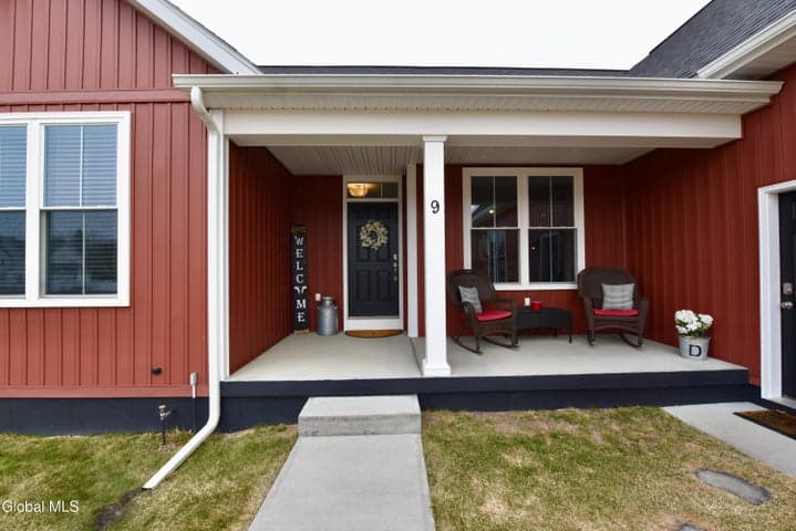 9 Catalina Drive, Milton, NY, photo 4