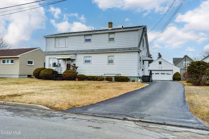 34 Cochrane Avenue, Amsterdam, NY, photo 2