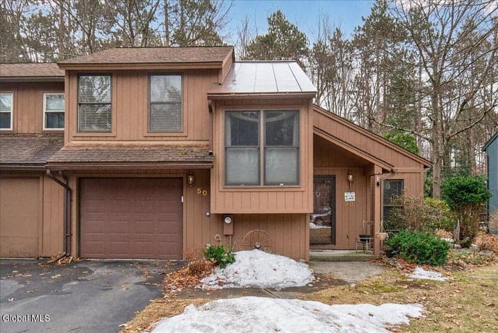 50 Arrow Wood Place, Malta, NY, photo 1