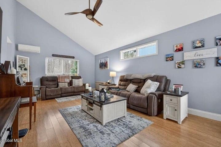 50 Arrow Wood Place, Malta, NY, photo 5