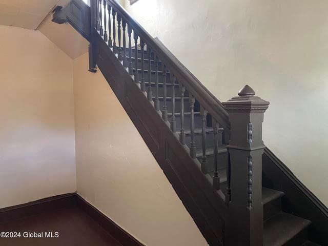 907 Delamont Avenue, Schenectady, NY, photo 4