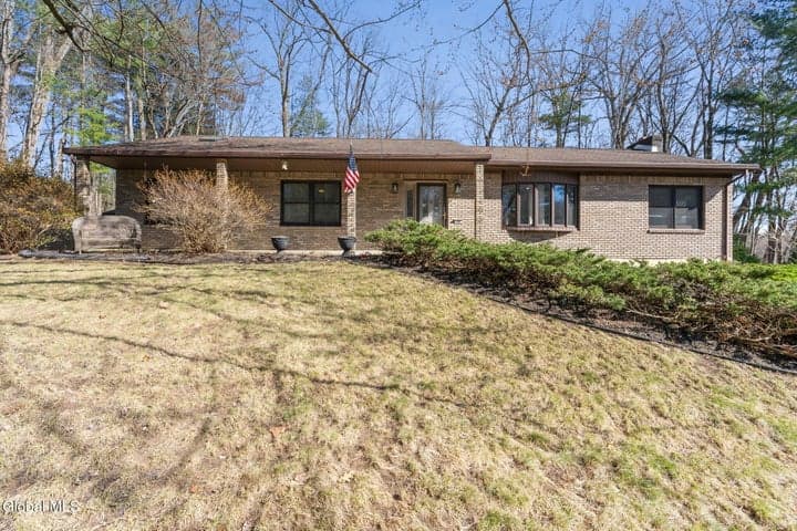 19 Crown Point, Ballston, NY, photo 3