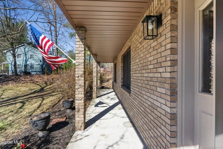 19 Crown Point, Ballston, NY, photo 4