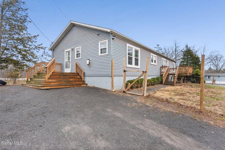 50 S Lincoln Drive, Cairo, NY, photo 2