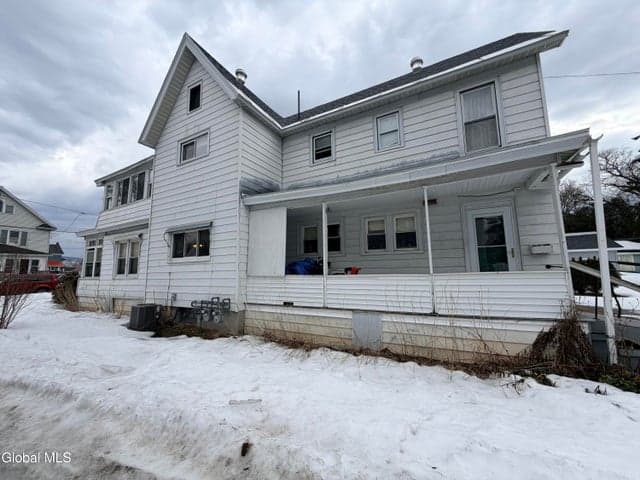 20 Franklin Street, Gloversville, NY, photo 3