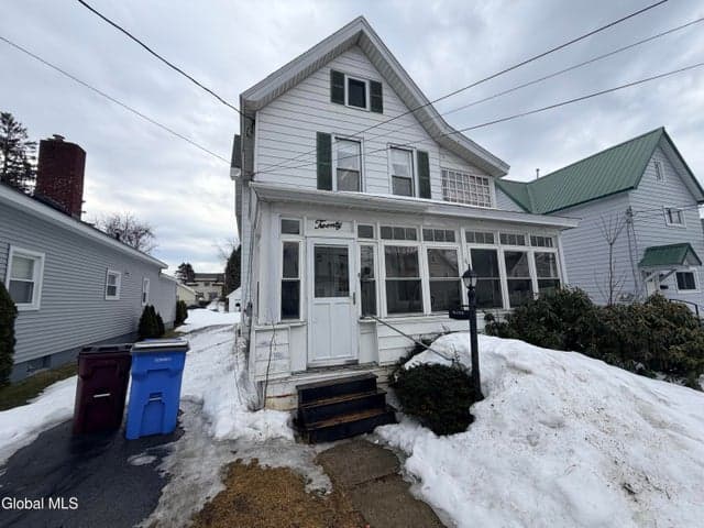 20 Franklin Street, Gloversville, NY, photo 2