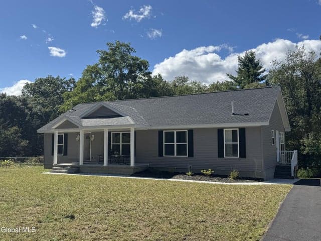 152 Ingersoll Road, Wilton, NY, photo 2