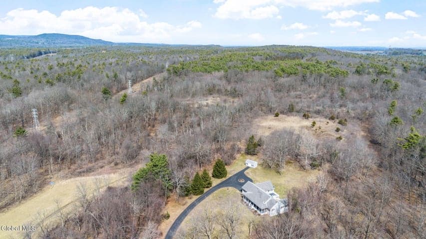 32 Halsted Lane, Ravena, NY, photo 3