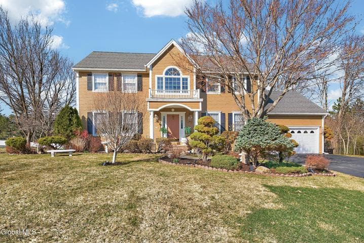 5 Cephalonia Drive, Niskayuna, NY, photo 1