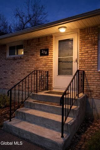 370 Partridge Street, Albany, NY, photo 2