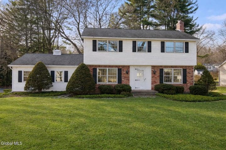 1139 Fernwood Drive, Niskayuna, NY, photo 1