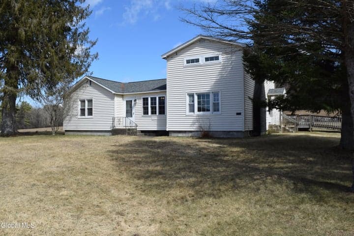 473 N Creek Road, Greenfield, NY, photo 1