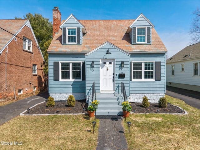 19 Fordham Court, Albany, NY, photo 1