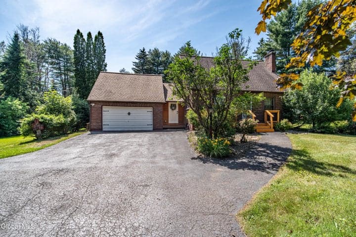 663 Sacandaga Road, Glenville, NY, photo 2