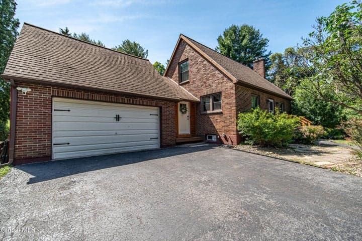 663 Sacandaga Road, Glenville, NY, photo 3