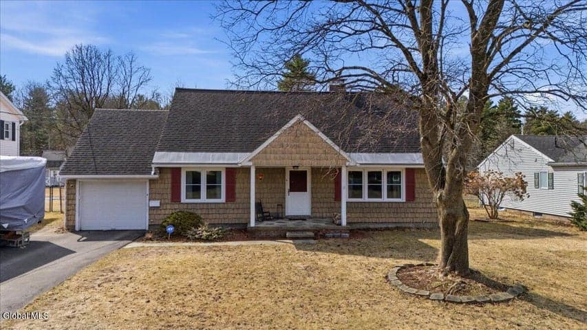 4 Washburn Street, South Glens Falls, NY, photo 2