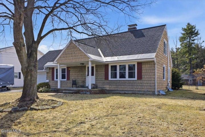 4 Washburn Street, South Glens Falls, NY, photo 3
