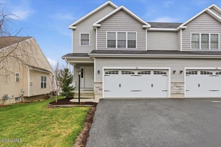 86 Lona Lane, East Greenbush, NY, photo 1