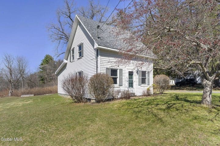 143 /147 Glenmont Road, Glenmont, NY, photo 1