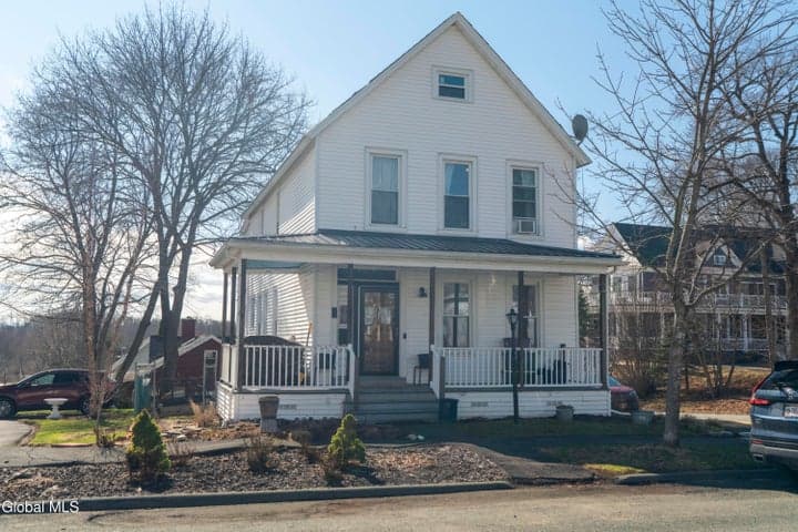 16 Fonda Avenue, Troy, NY, photo 1