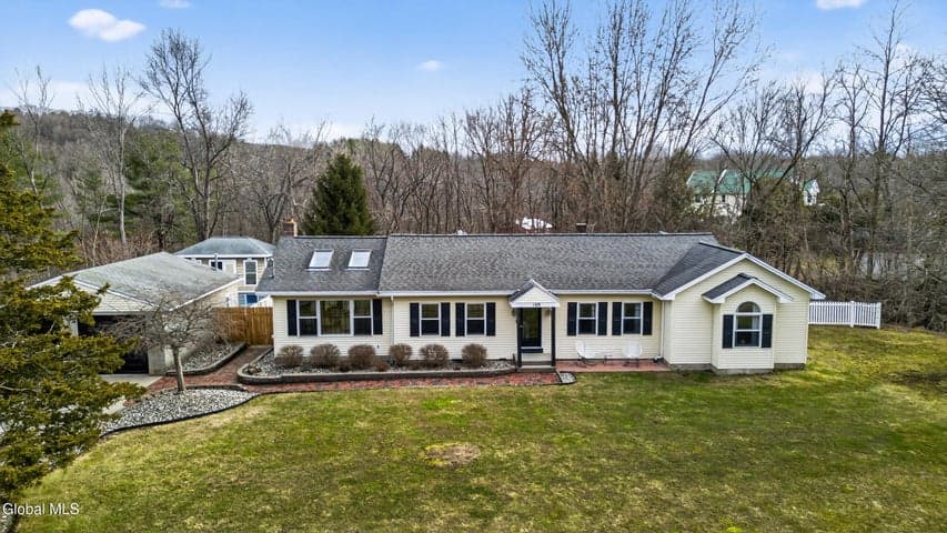 169 Bozenkill Road, Altamont, NY, photo 2
