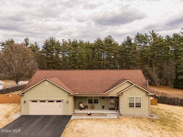 53 Division Road, Queensbury, NY, photo 2