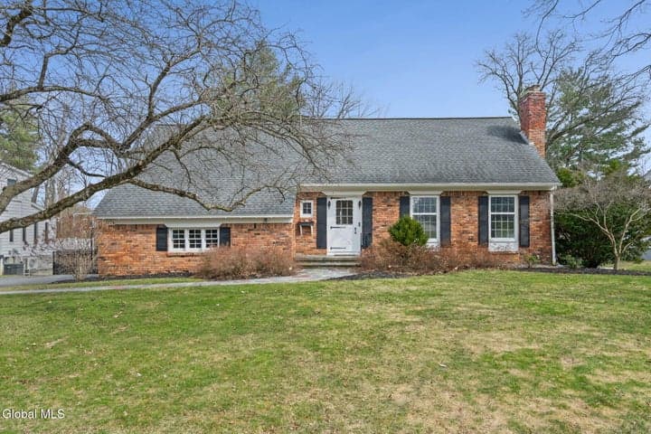 1174 Godfrey Lane, Niskayuna, NY, photo 1
