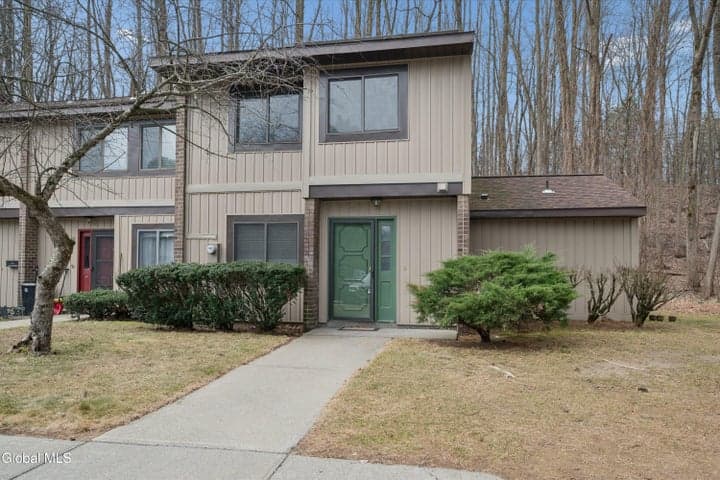82 Crestwood Terrace, Albany, NY, photo 1
