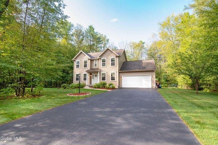 7 River Rock Drive, Milton, NY, photo 1
