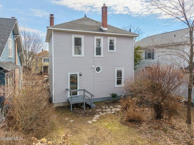 18 Fairlawn Avenue, Albany, NY, photo 4